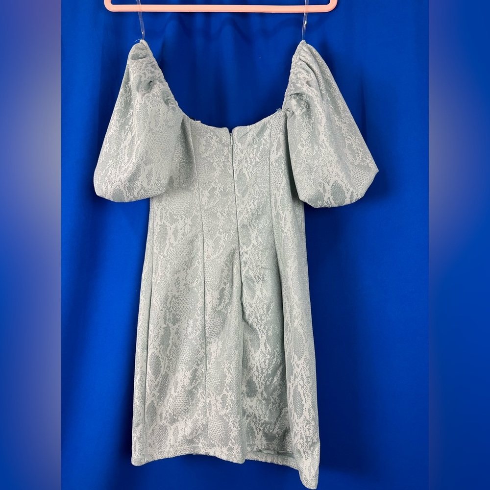 Blue gray puffer sleeve dress